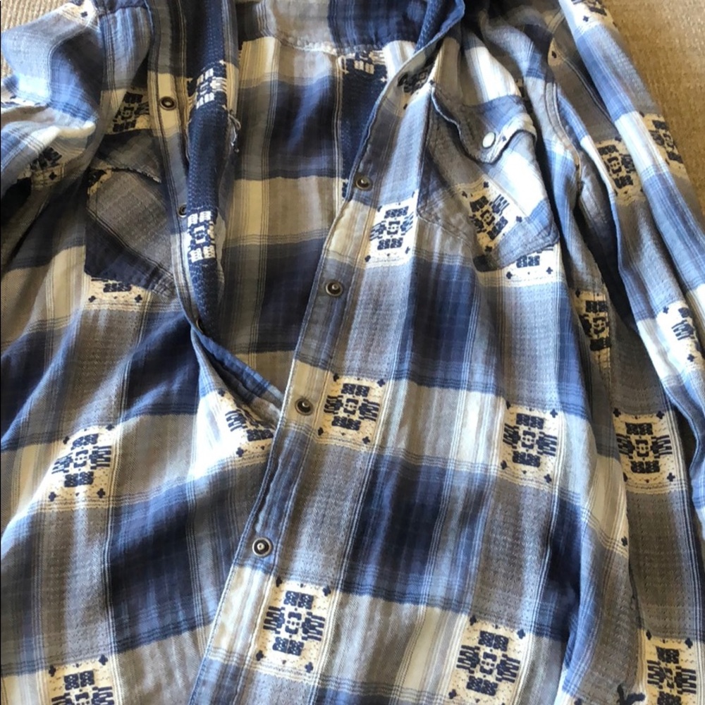 Flannel - Picture 1 of 3